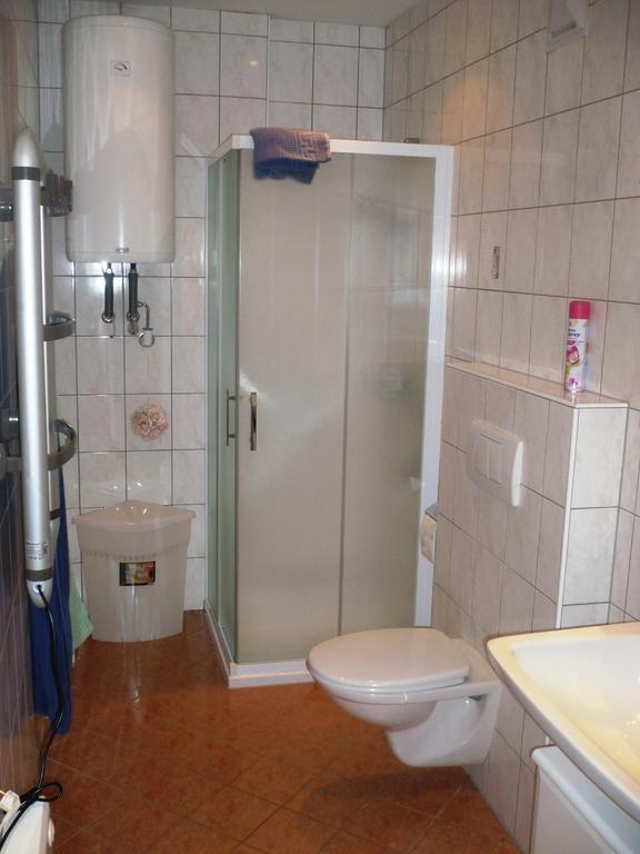 Ferienwohnungen Fryba Bad Kleinkirchheim Camera foto